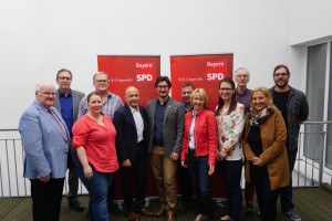 Der neue Stadtverbandsvorstand mit dem bisherigen Vorsitzenden (nicht mit auf dem Bild: Brigitta Rothmann (AsF-Vertreterin) und Petra Freudenberger (Juso-Vertreterin))