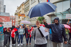 Aschaffenburger Kneipenchor bei Einheit in Vielfalt - Aschaffenburg ist bunt in der Herstallstraße