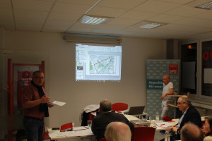 Wolfgang Giegerich, Fraktionsvorsitzender im Stadtrat, spricht zur Verkehrssituation in und um Nilkheim