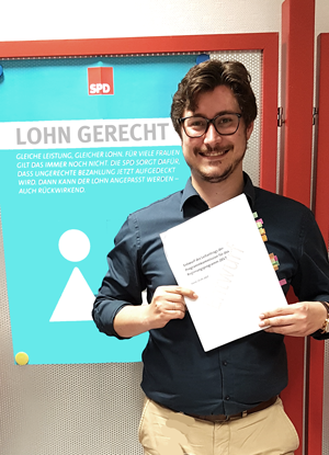 Manuel mit Regierungsprogramm