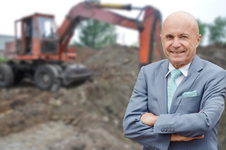 230527_Henke vor Baustelle