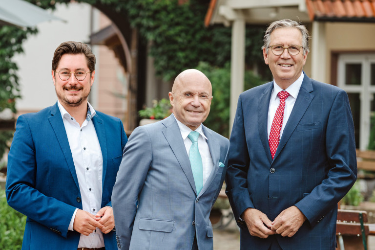 240219_Header_Herzing_Henke_Michniok